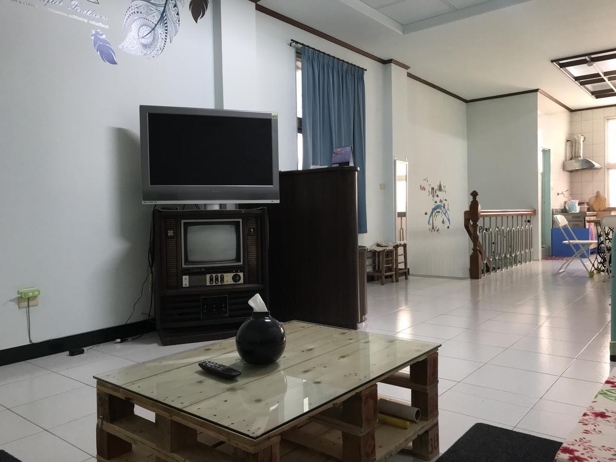 Golden House Apartment Tainan Exterior photo