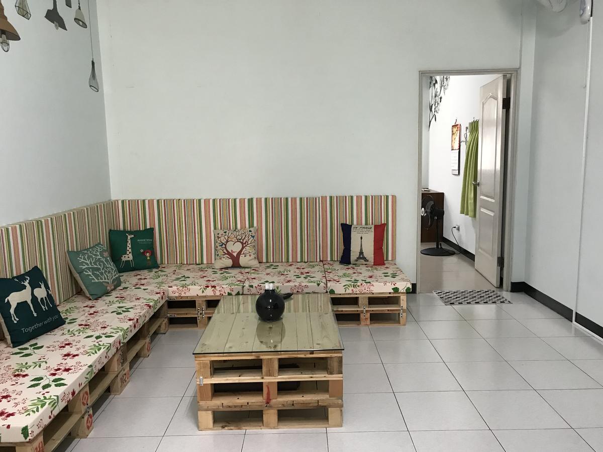 Golden House Apartment Tainan Exterior photo
